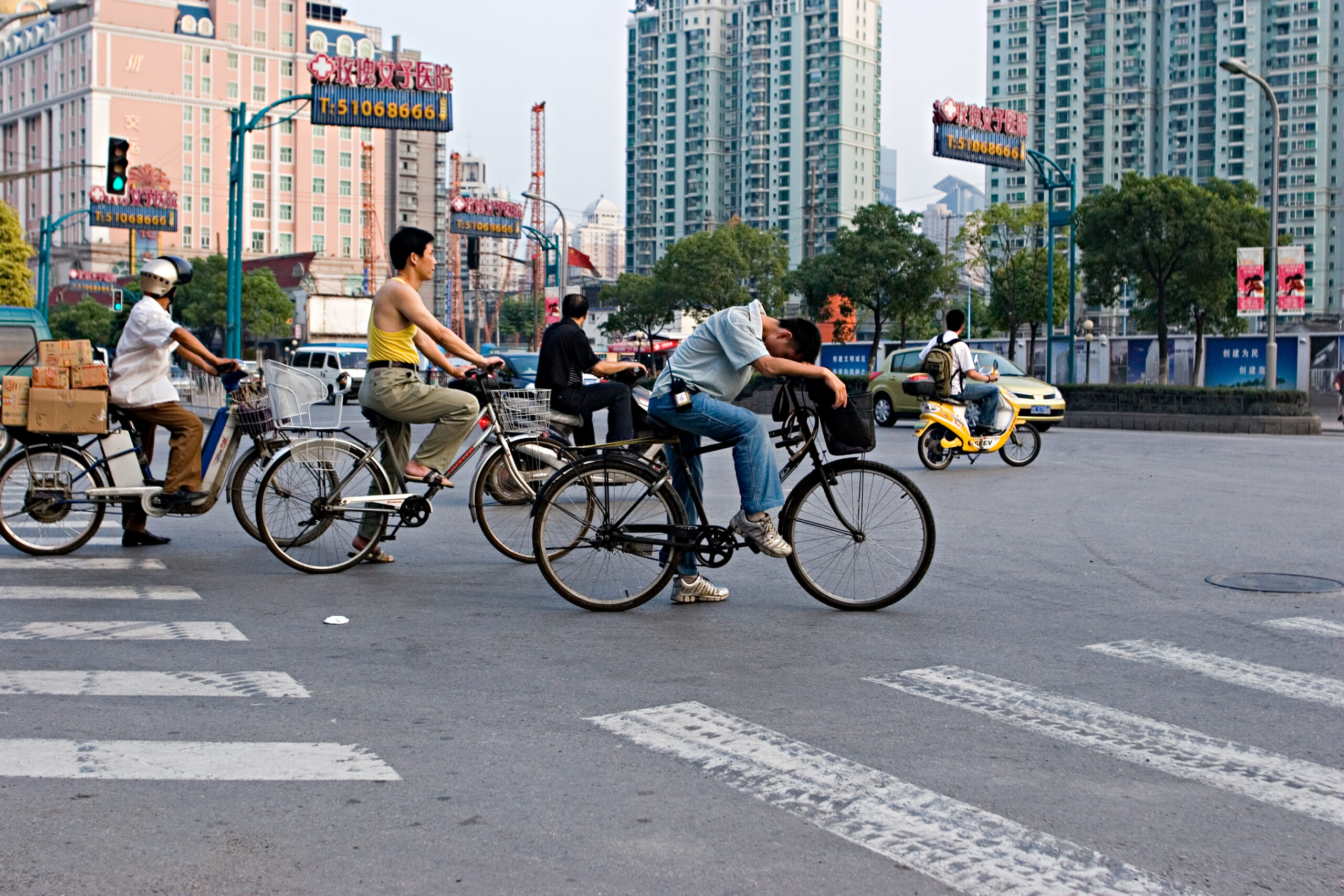 Snoozing in Shanghai
